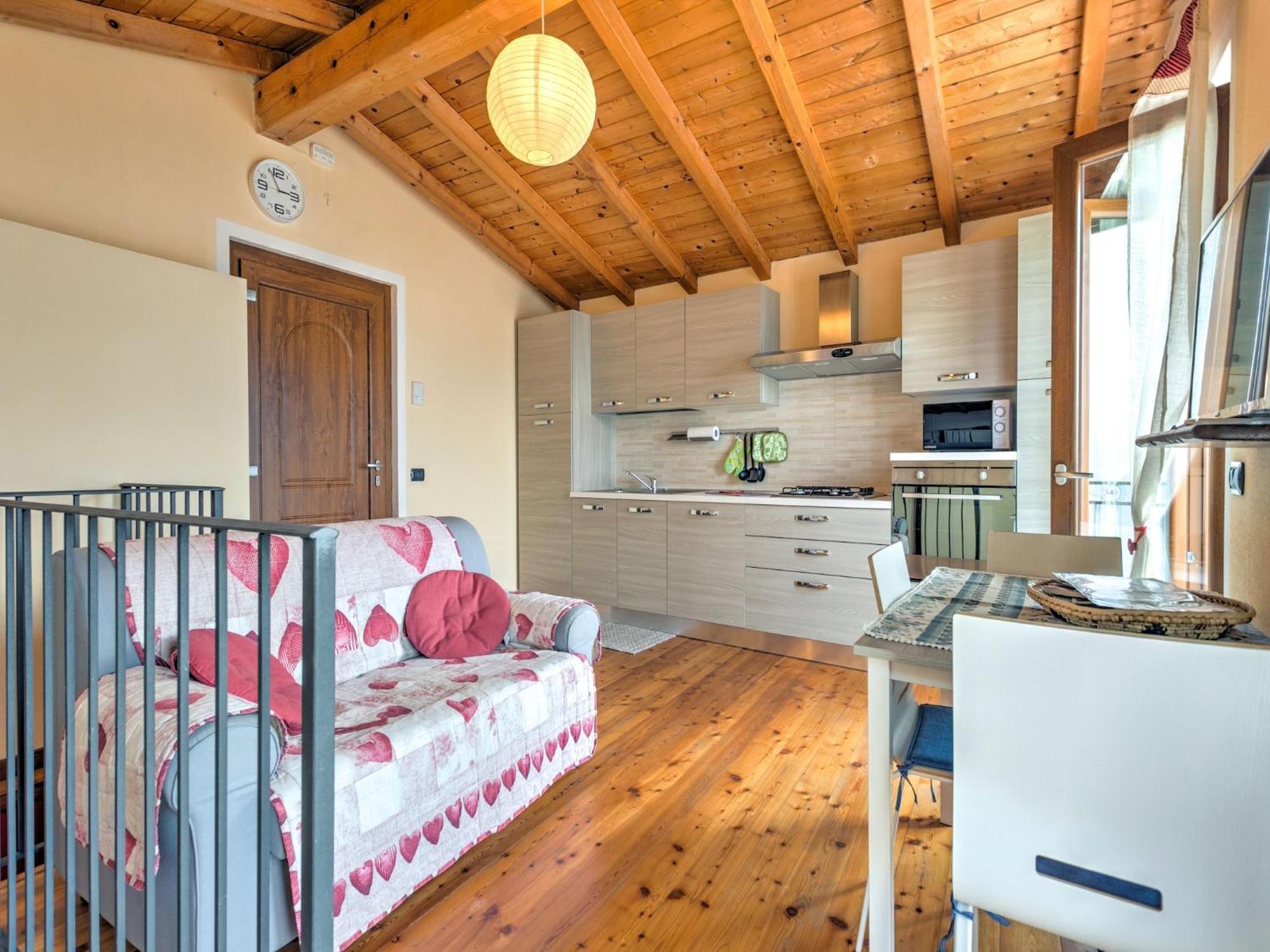 Wonderful Flat With Swimming Pool Lift And Garden Apartment Gravedona Exterior photo