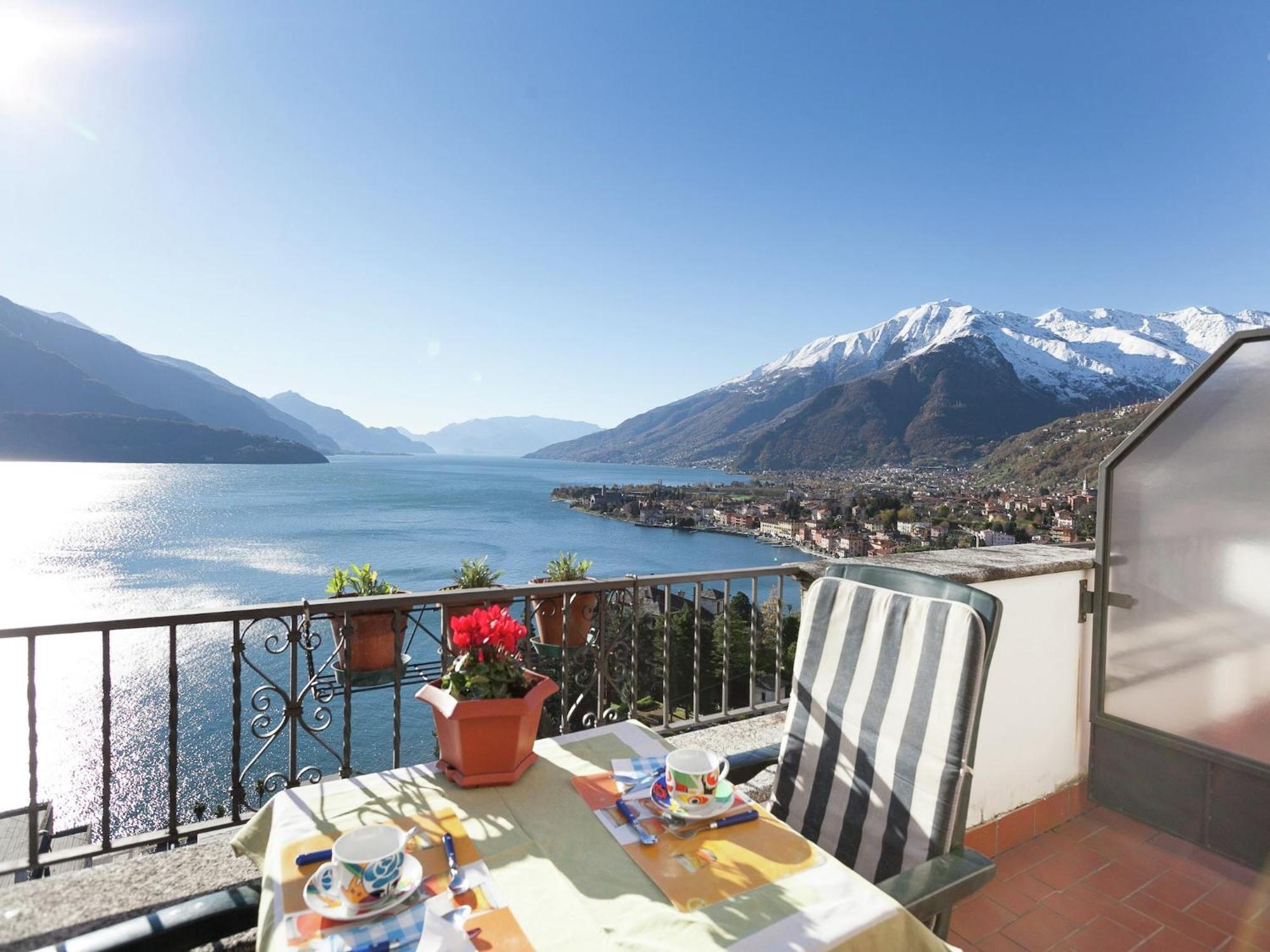 Wonderful Flat With Swimming Pool Lift And Garden Apartment Gravedona Exterior photo
