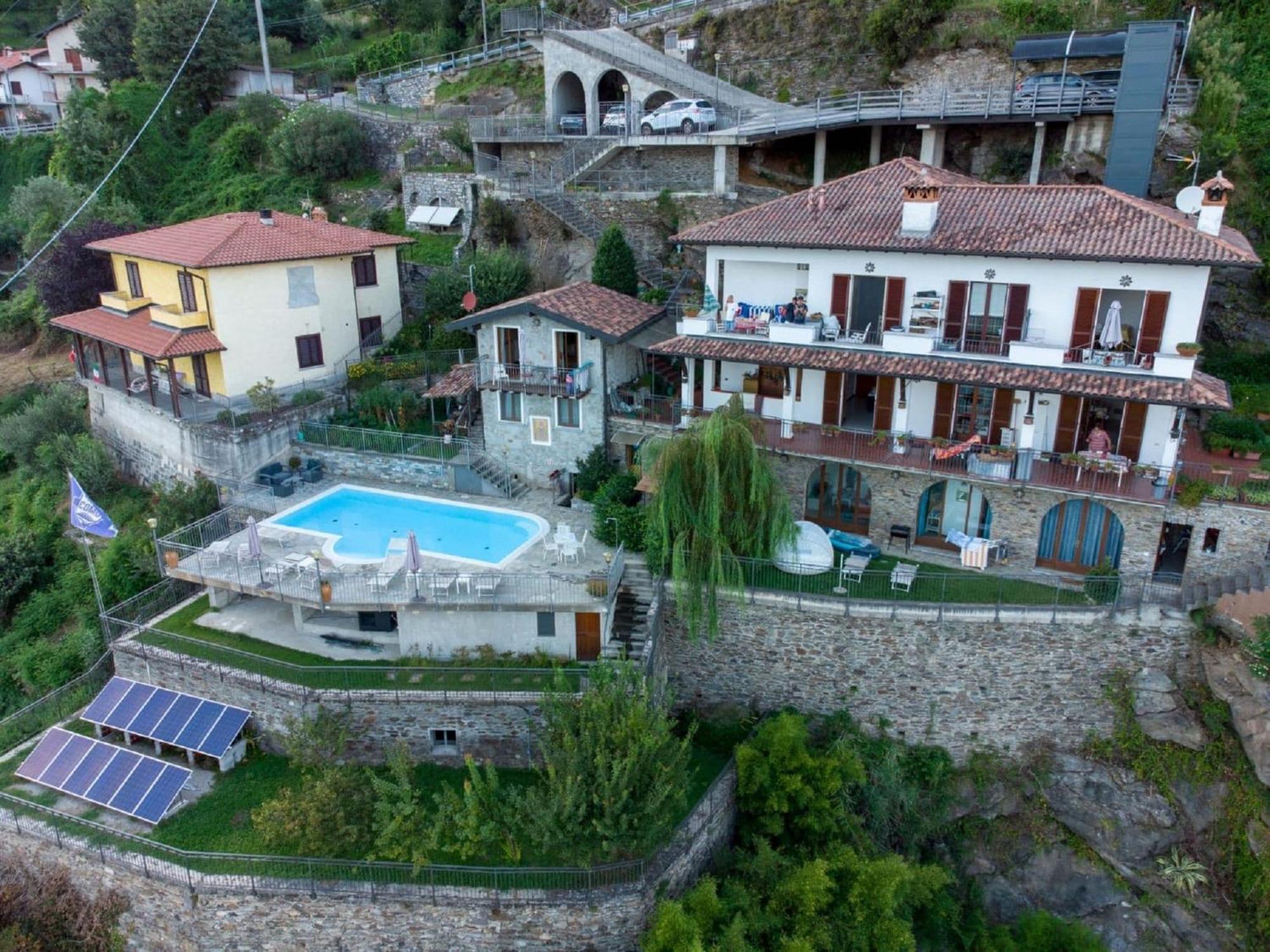Wonderful Flat With Swimming Pool Lift And Garden Apartment Gravedona Exterior photo